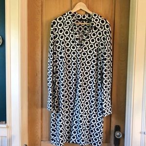 Navy blue and white O dress.